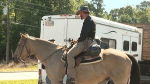 Marine veteran completes 7,000-mile horseback journey for PTSD awareness